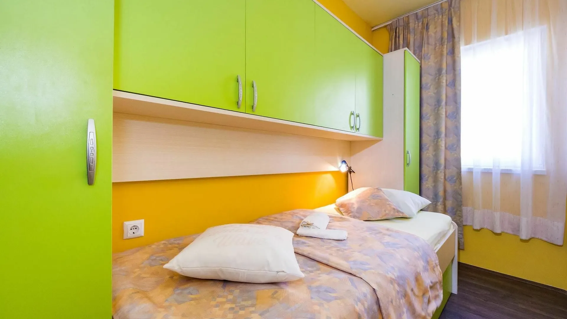 Apartment With 3 Rooms In Zadar, With Enclosed Garden And Wifi 0*, Zadar Croatia